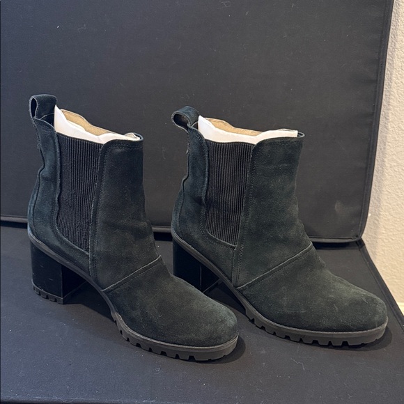 UGG Shoes - UGG Black Suede Heeled Boots